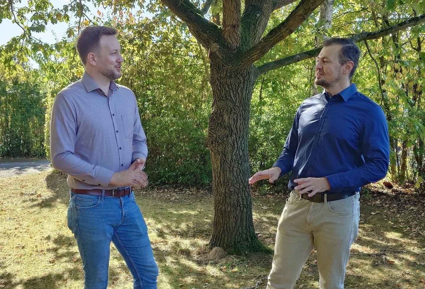 Fabian Schrader und Dr. Daniel Melcher im Gespräch